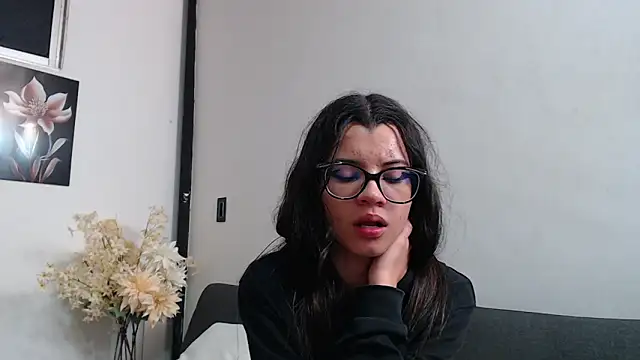 pinky_f00x live sex cam