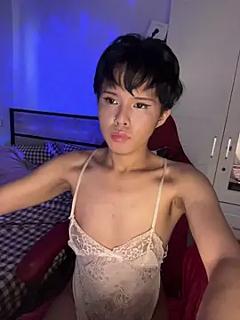 Plaxtique live sex cam