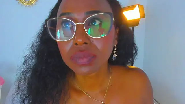 alexajhonson1012's cam snapshot