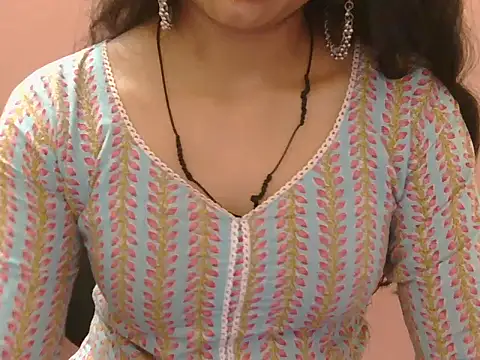 Cute_Pihu01's cam snapshot