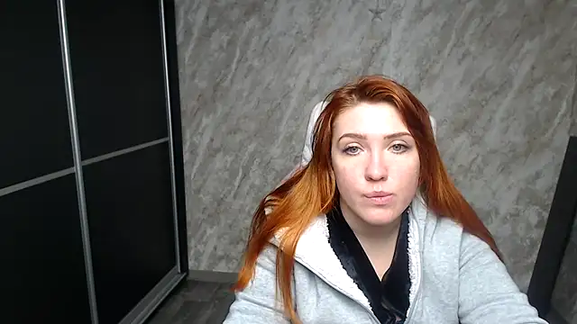 Reginasmilee's cam snapshot