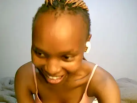 pretty_maja's cam snapshot