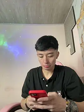 nico_18x live sex cam