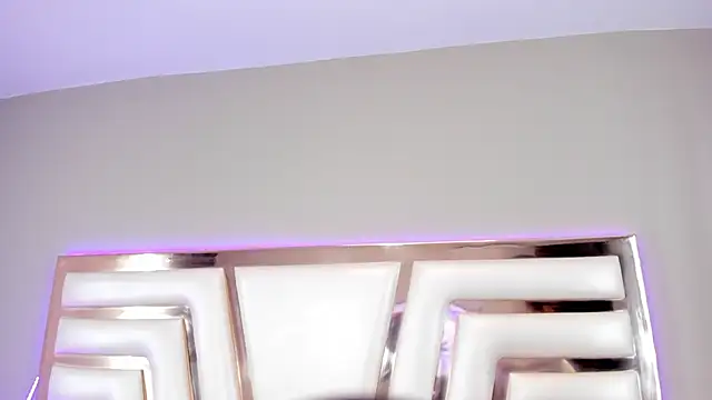 Aisharhodes00's cam snapshot