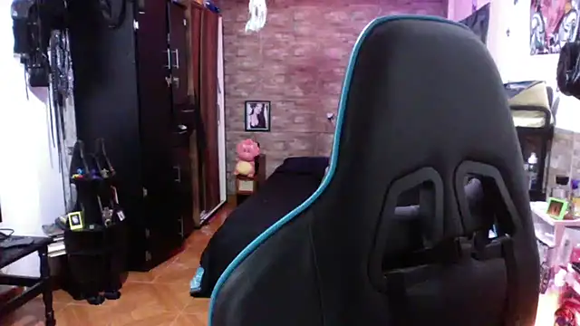 AngelaQueen_'s cam snapshot