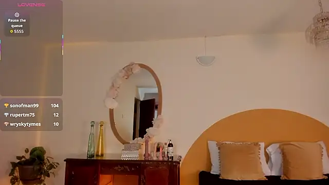 liaa_moretti_'s cam snapshot