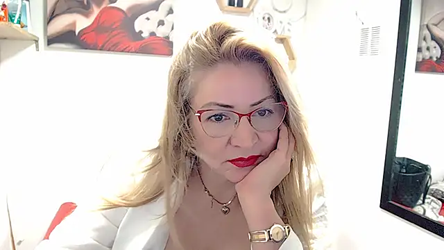 DIVAX_MONSERRAT's cam snapshot