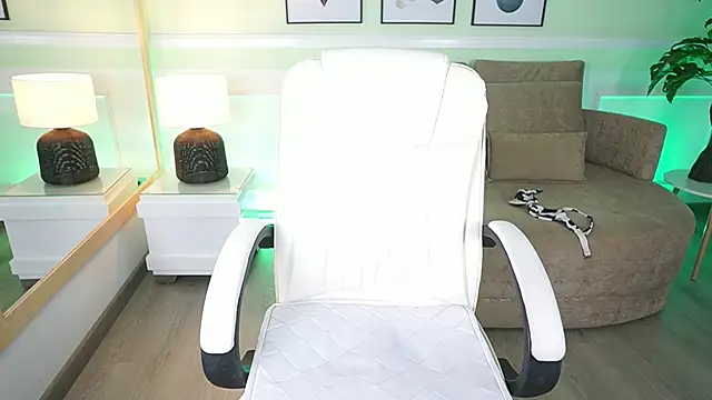 EmilyTurneer's cam snapshot