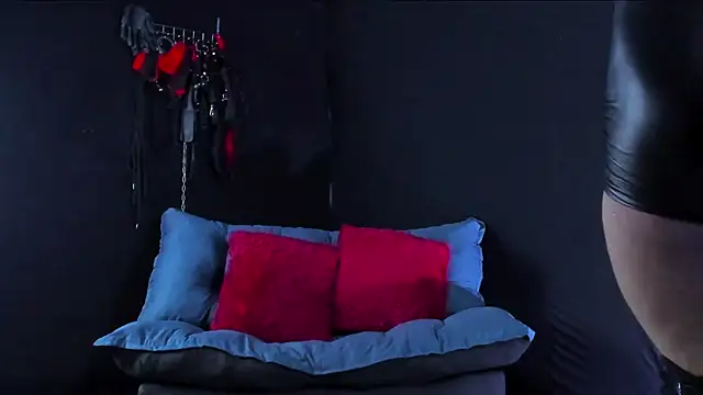 KatrinaStone's cam snapshot