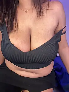 DevineDevilQueen's cam snapshot