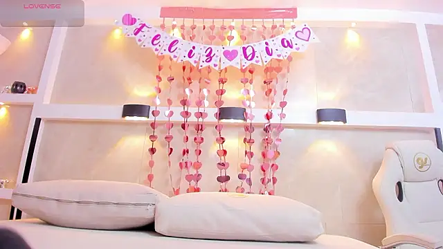 isaa_stone's cam snapshot