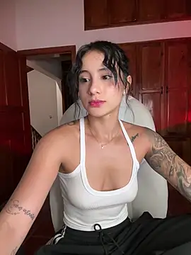 Ale_Lewis's cam snapshot