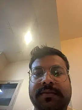 HonedGrub live sex cam