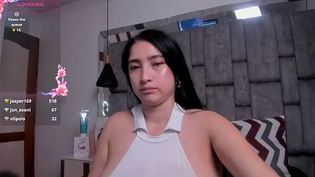 Maitebigboobs's cam snapshot