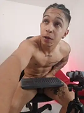 sophieandmarkls's cam snapshot