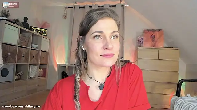 ilucyme's cam snapshot