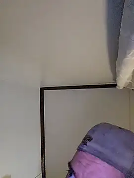 Bi_curious86's cam snapshot