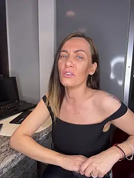 DivineAmely's cam snapshot