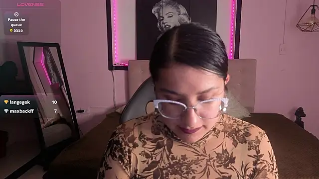 _sophiie_1's cam snapshot