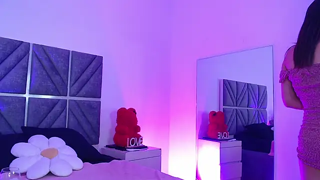 Laura_Dicardy's cam snapshot