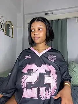 Queen_Tee23's cam snapshot