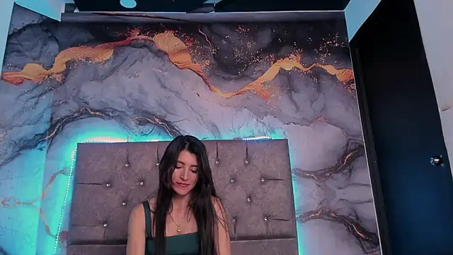 Rubi_Esmeralda's cam snapshot