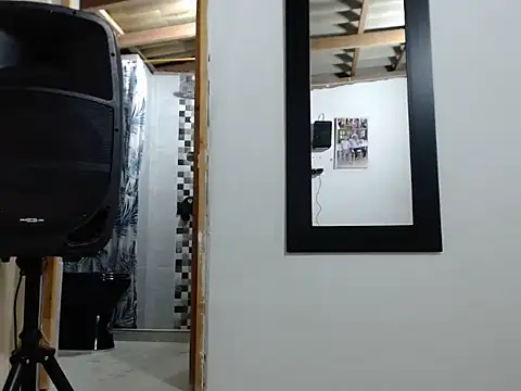 waner_thom's cam snapshot