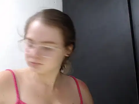 HellenMiyer1111's cam snapshot