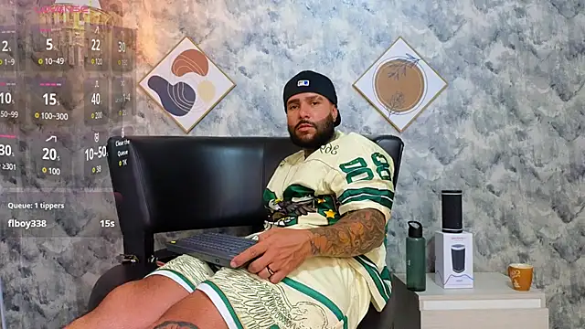 Apolo_rousse1 live sex cam