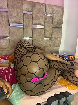 Mara_royal's cam snapshot