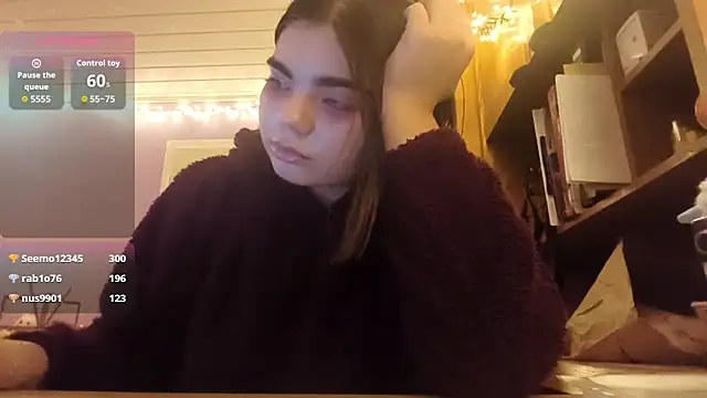 Mona_Slearys's cam snapshot