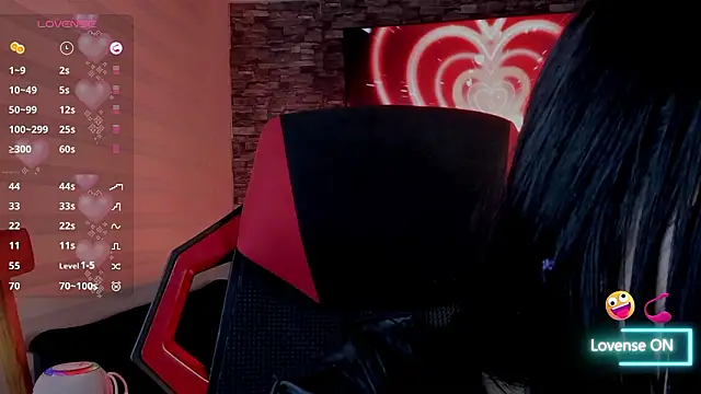 Charlotte_greys's cam snapshot