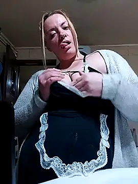 BigBoobsMia120's cam snapshot