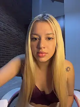 tiffanystarling's cam snapshot