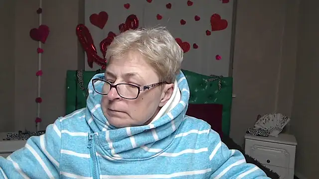 EmiliaGree live sex cam