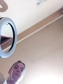 BigBoobsMia120 live sex cam