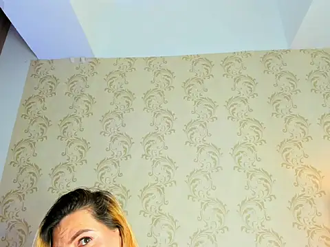 mahia_montenegro's cam snapshot