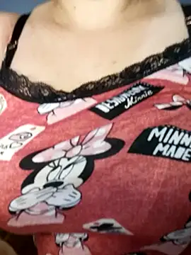 Rouzalinda_1's cam snapshot