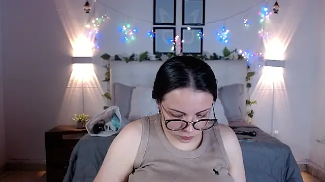 Megan_05_ live sex cam