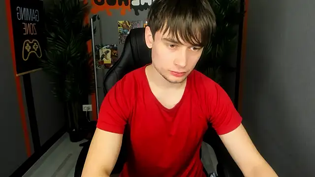 AlejandroEllias live sex cam