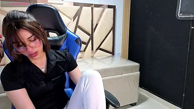 Skaller_james_a's cam snapshot