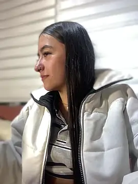 AuroraJohns_Pink's cam snapshot