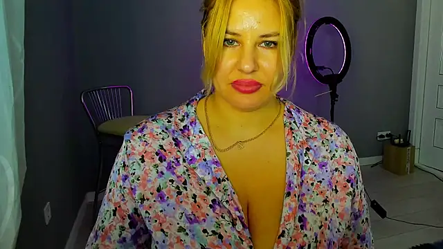 Passion-Blondy's cam snapshot