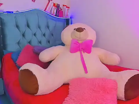 Aurora_sky9's cam snapshot