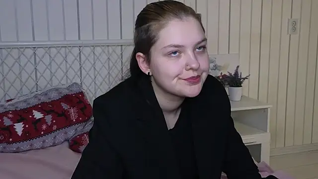 BevHanni's cam snapshot