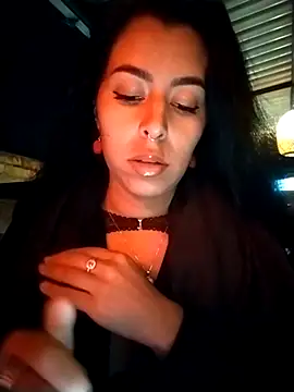 Luianna's cam snapshot