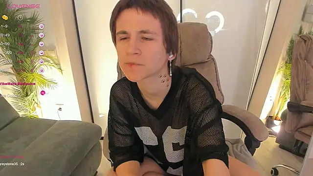 AutumnWhisper's cam snapshot