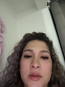 Sara_smiiith211 live sex cam