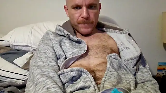 FrankieFuckMe's cam snapshot