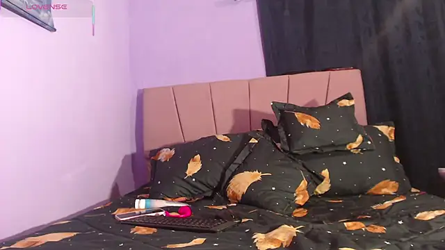 _Bombom__'s cam snapshot